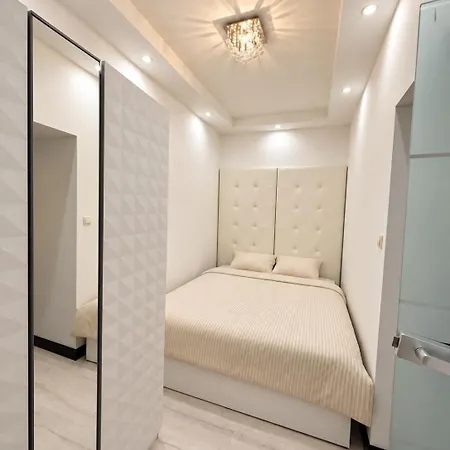 Luxury Loft With Jacuzzi In