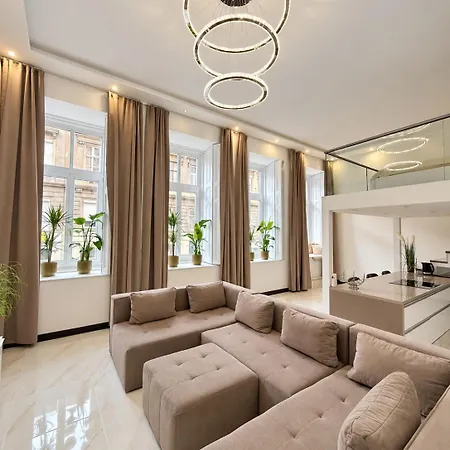 Luxury Loft With Jacuzzi In Apartment Budapest