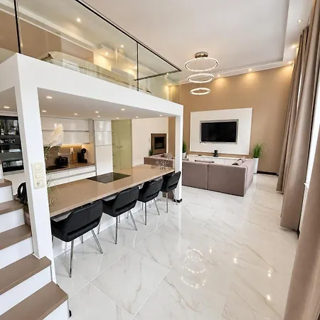 Luxury Loft With Jacuzzi In Apartment